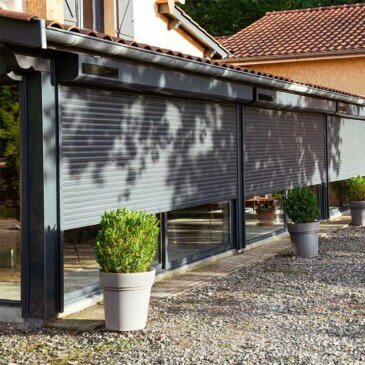 Bespaar op de energiekosten met solar rolluiken